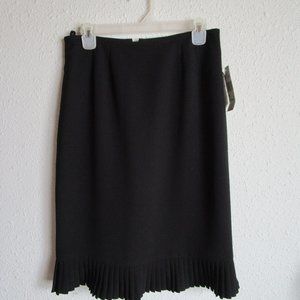 Professional black skirt 24 inch Evan-Piccone Size 8 new condition.